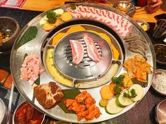 -哈哈碳都·牛肋条无限自助烤肉(宝龙店)