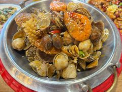 -东来菜馆•手抓海鲜家常菜•海鲜锅贴(鸽子窝店)