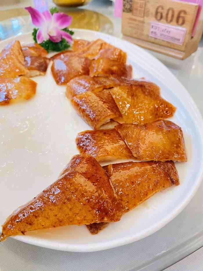 圣丰盛宴酒家-"[薄荷]环境:舒服,干净,大厅很大!最特.