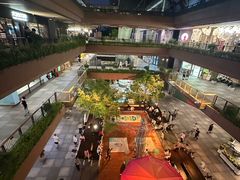 -瑞虹新天地月亮湾