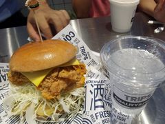 -TRIPS BURGER(大钟寺店)