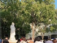-上海工商外国语学院图书馆