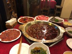 -山城年华老火锅(玉林店)