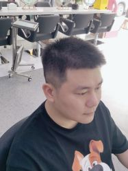 -MOVAN  HAIR莫凡匠人发型屋