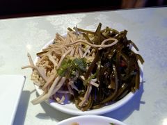 -阿三鱼头泡饼·家常菜
