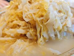 大骨头炖酸菜-关东小磨东北菜(上海长风大悦城店)