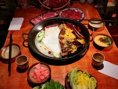 -周小明火锅(黑金冠社区店)