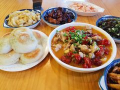 -郭巨人农家食堂(南部商务区店)