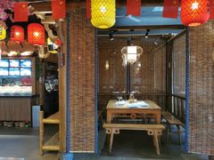 -头上红煨盐鸡·非遗院子餐厅
