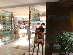 -上海滴水湖皇冠假日酒店