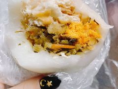 咸菜肉松年糕团-上海虹口糕团食品厂(茂名路店)