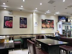 大堂-小柒家第一锹东北菜(城关店)