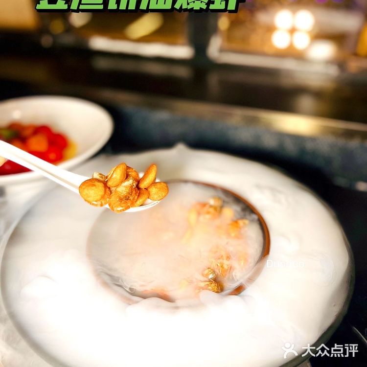 外滩上绝美的江景餐厅|这一餐品出了江南风味😋