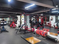 器械区-坚果健身24小时工作室(定西路店)