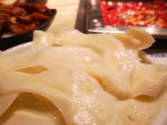 鲜猪黄喉-月满大江火锅(总府路店)