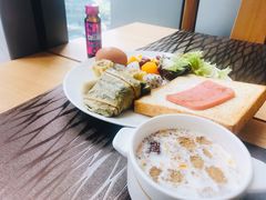-天际餐厅(广州珠江新城假日酒店)