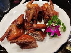 脆皮乳鸽-新南华大酒店(长寿店)