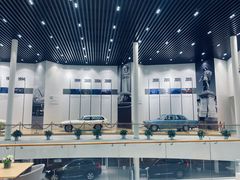 -杭州中沃沃尔沃4S店(滨江区店)