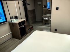 -广州天河体育中心美居酒店