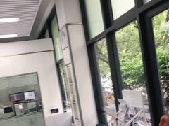 -顽皮家族宠物医院(浦东北园路分院)