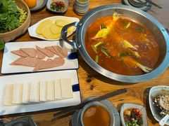 -老凯俚酸汤鱼(鸿通城店)