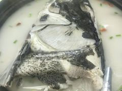 -万佛湖许老大铁锅鱼(黑金冠店)