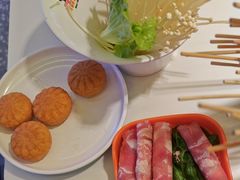 -钢管厂五区小郡肝串串香(蜀都万达店)