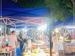 -吴山路夜市