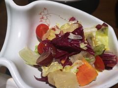 -东口码头·烧鸽子·鱼头泡饼·地方菜(金鹰悦城店)
