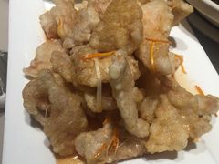 -老码头黑皮肘子锅包肉(赣水路店)