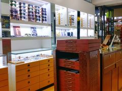 -广州宝岛眼镜武汉和光眼镜市场西区店