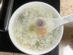 -爱贝尔高端月嫂(母婴护理)
