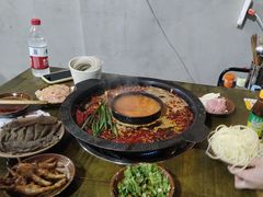 -黄潇洒老火锅(九眼桥宏济巷店)