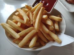 香脆薯条-WOLFGANG PUCK KITCHEN & BAR(迪士尼小镇店)