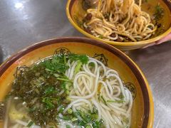 -花溪牛肉粉(八鸽岩店)
