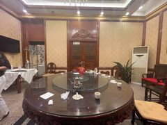 -鸿宾楼(展览馆路店)