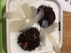 海底椰白雪黑糯米-满记甜品(苏州中心店)