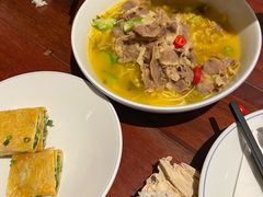 酸辣金汤肥牛-大牌大·传统杭帮菜(湖滨店)