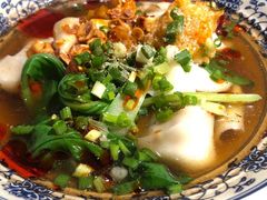 -爆炸头阿姨小四川正宗川味小吃(无任何分店)