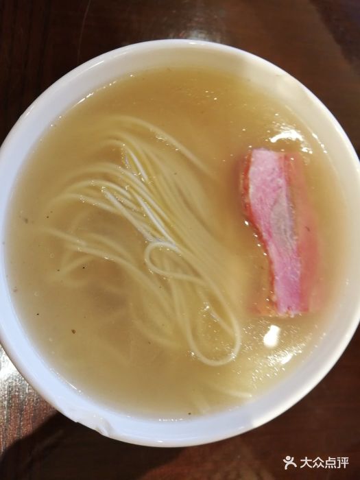 老半斋刀鱼汁面图片