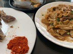 -壹阁胡羊焖饼(特色小吃街店)