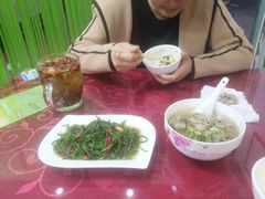 -穆豪麦蒸碗羊羔肉