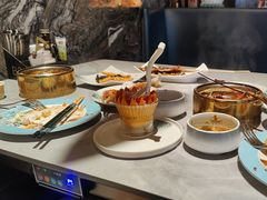 -雍容荟帝王蟹活龙虾展台自助(IFS黑金店)