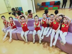 -天津瑞宇康培训学校(爱琴海购物公园店)