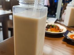 都匀毛尖奶茶-包整·丝娃娃(一览甲秀楼风景店)