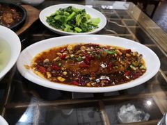 红烧臭桂鱼-临街徽菜馆·正宗黄山味