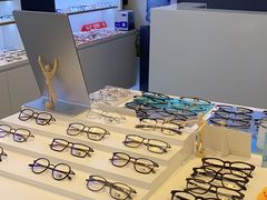 -罗伯特眼镜·蔡司官方授权(前海桂湾店)