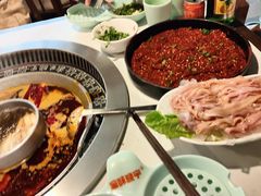 红油锅-晓宇重庆火锅(赛格国际购物中心店)