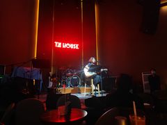 -TZ House音乐现场(来福士中心店)