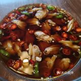 花甲剥壳放入其中就可以蘸着吃了~很清爽